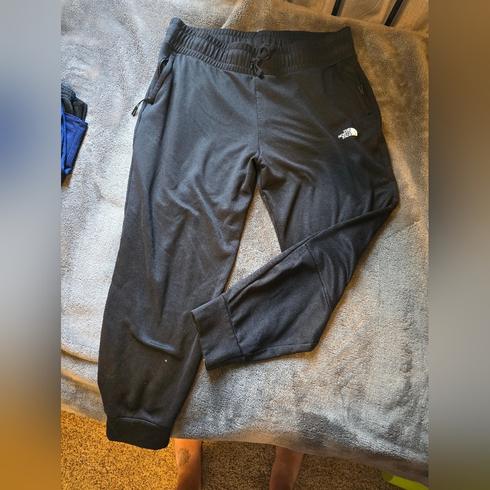 TheNorthFace-joggers- Large
